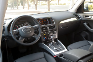 '14 Q5 TDI interior shot