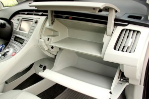 '15 Prius double glovebox