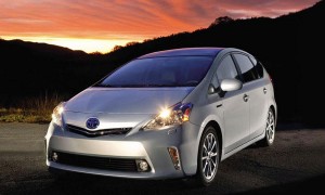 '15 Prius lead