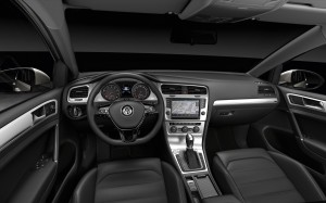 '15 Golf interior wide shot