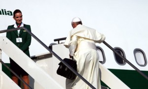 Pope Francis sets off for Brazil