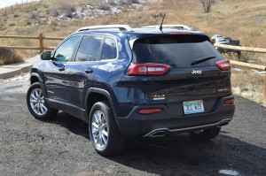 '16 Cherokee rearview