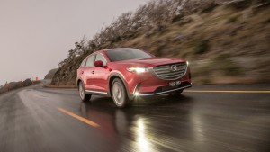 '17 CX-9 road 5