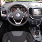 ’14 Cherokee interior 1