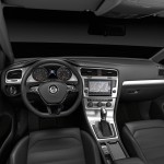 ’15 Golf interior wide shot