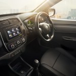 Qwid interior