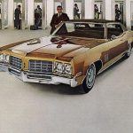 olds_delta_88_royale_gold_1970_man